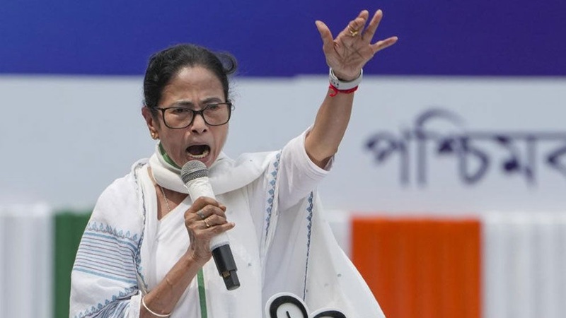 প্রয়োজন হলে আবার ভাষা আন্দোলন হবে: হুঁশিয়ারি মুখ্যমন্ত্রী মমতার